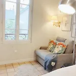 Authentic House Small, Bright And Calm * 巴黎