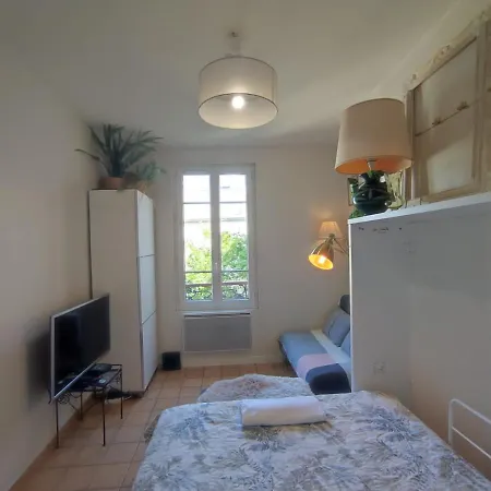 Authentic House Small, Bright And Calm شقة
