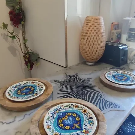 Authentic House Small, Bright And Calm Appartamento *
