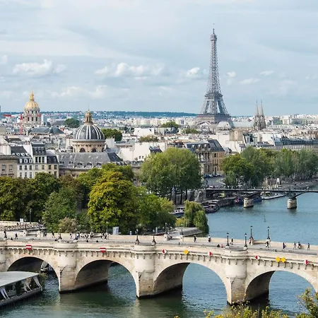 Authentic House Small, Bright And Calm *