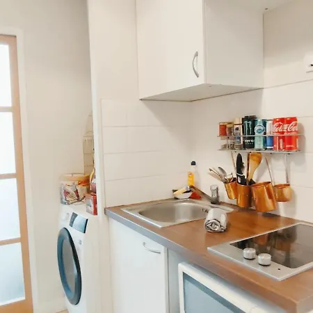 Authentic House Small, Bright And Calm *